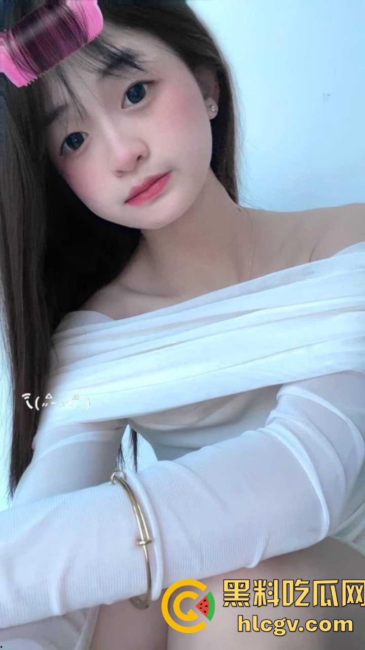 广州旅游学院『李香蓓』白虎嫩穴逼2.6万草一月！不做高端但逼价不低，这不是哄抬逼价是什么？-2