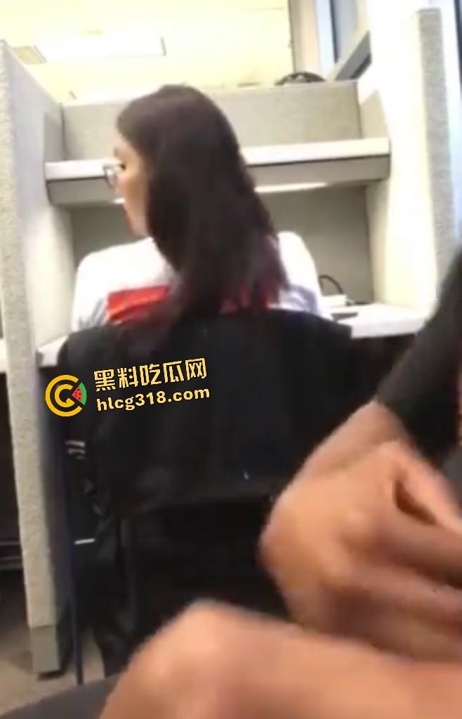 当众打飞机合集！来学学这些大神是如何在公共场合射精还不被发现的吧！-4