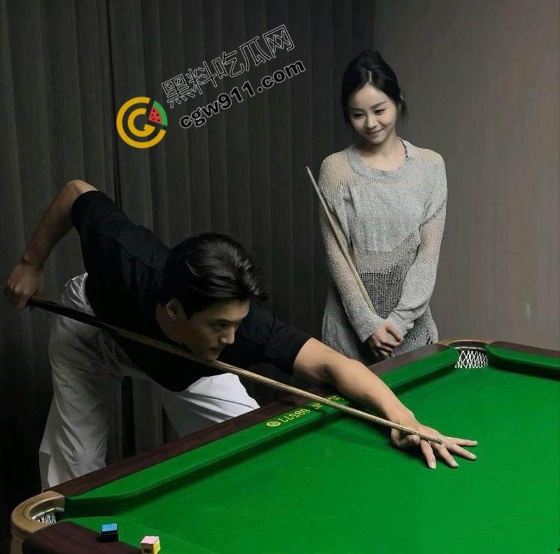 抖音网红【胡楚靓】出轨风波！男友醉酒威胁，私生活混乱大曝光，约炮视频疯传，网友惊呼：“超级心机婊”！-11