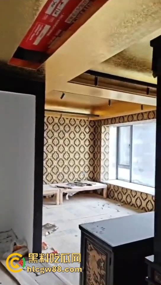 佛山小区惊现高端住宅墓园,业主直接把家改成骨灰堂,邻居吓得不敢回家,这TM谁顶得住?-17