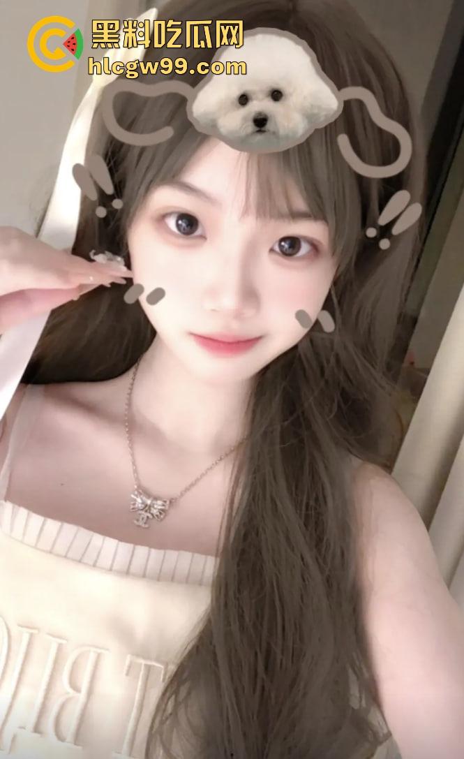 舔狗的梦炮友的床，抖音骚婊『绵绵小蛋糕』绿了兄弟，自己在床上被人操得高潮不断爽的翻白眼！独家曝光！-4