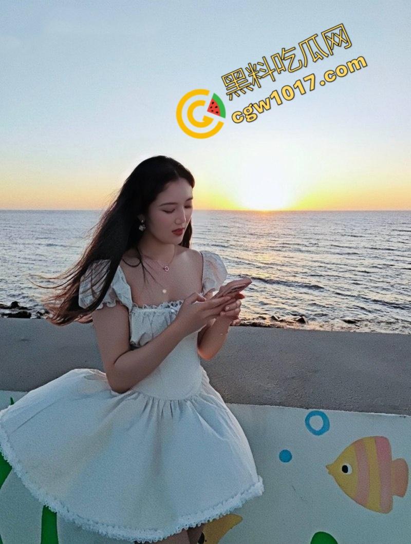 苏州母狗人妻【李沐】性爱视频曝光,极品身材被绿帽老公狂操嫩穴,骚浪呻吟高潮喷汁!-5