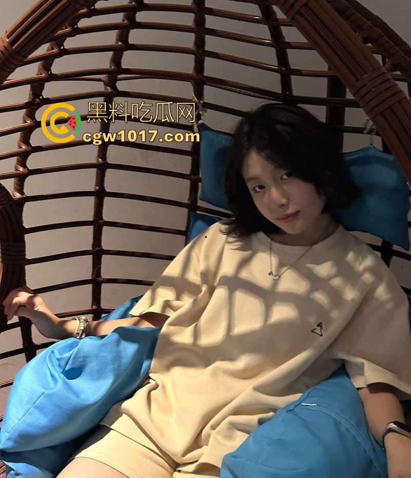 山东极品母狗【李雯琪】露脸被肏视频疯传,嫩穴夹到发音走调,男友抽插抽到她语无伦次狂叫求饶!-2