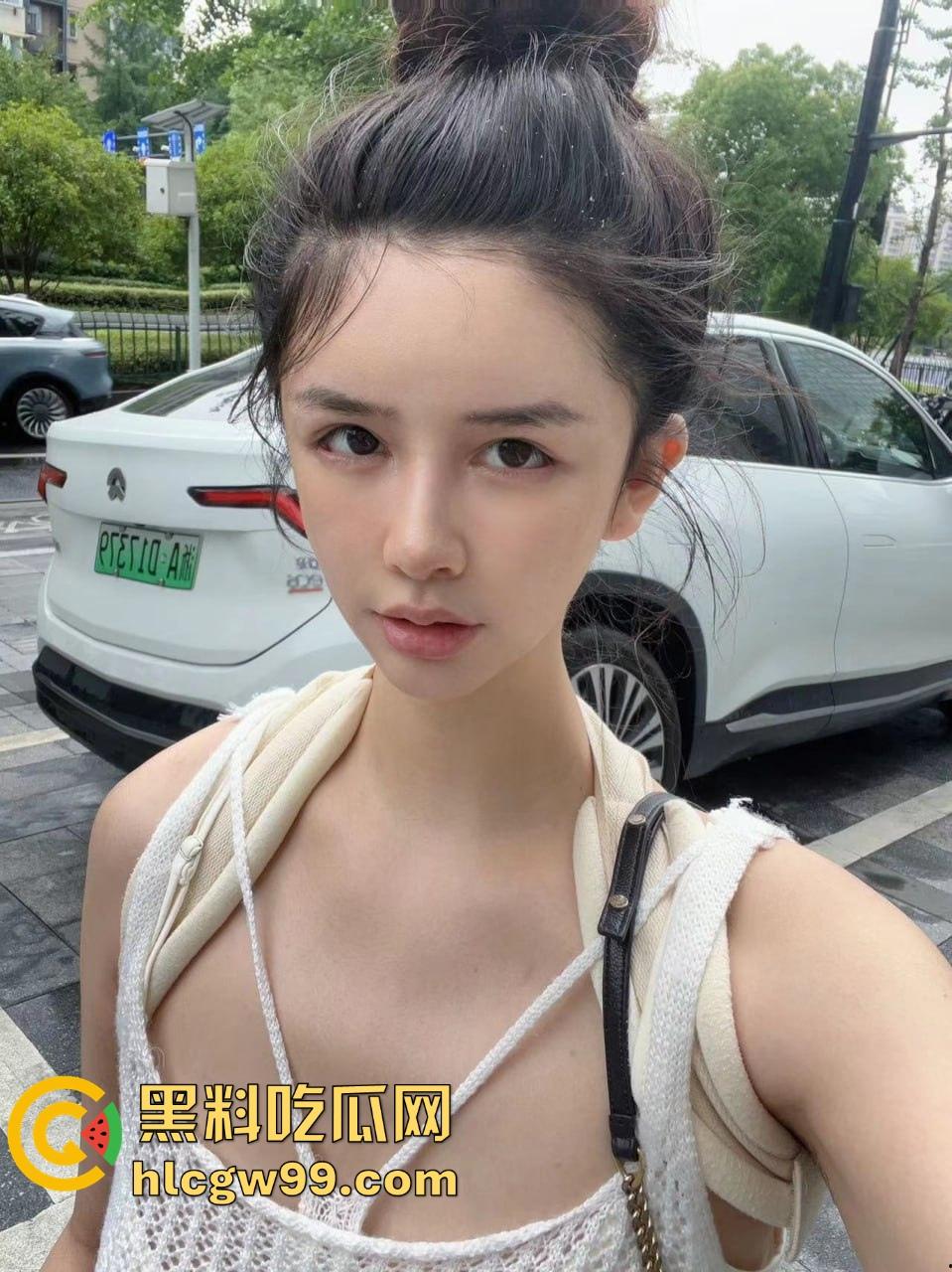 【上海故事汇】小心人贩子人妖张萌，这乡下妖精靠卖人骗屌混饭吃，假逼修得稀烂还出台卖肉！-9