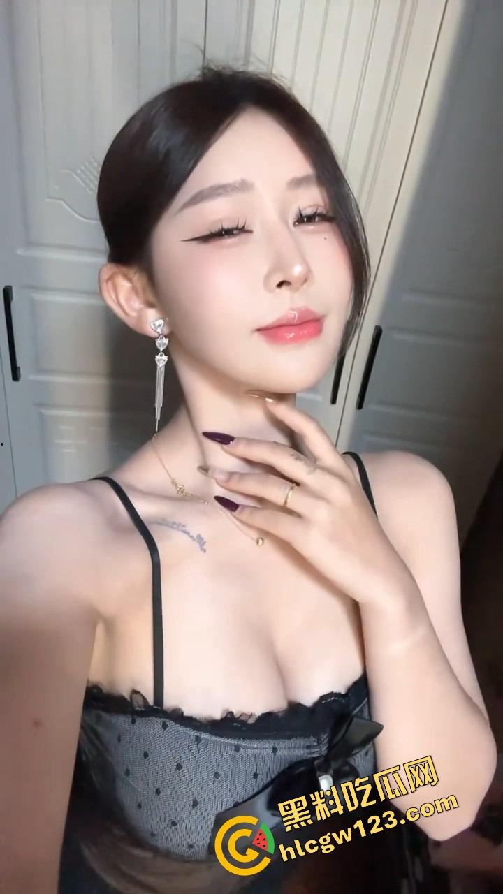 骚逼调教新境界，内裤往脸上一罩直接开干，操得眼都翻白，榨得逼水像喷泉，母狗不狠干她配做母狗？-5