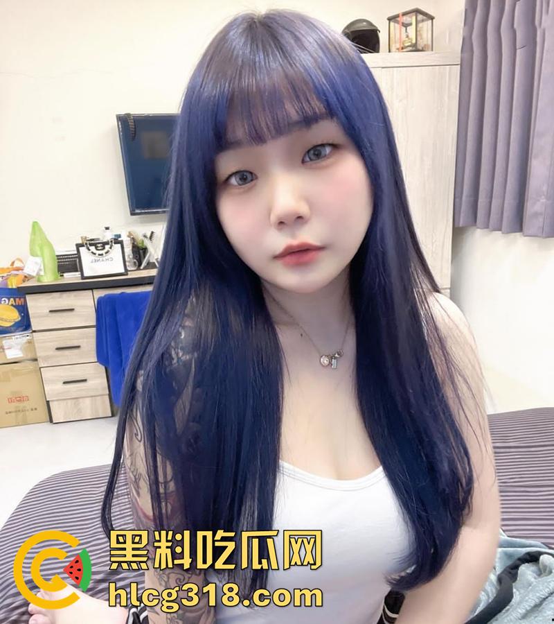 新鲜到家的不一定是广泽,也可能是台湾巨奶,IG巨乳网红【小渝】,为钱抖奶自慰自拍视频流出!-3