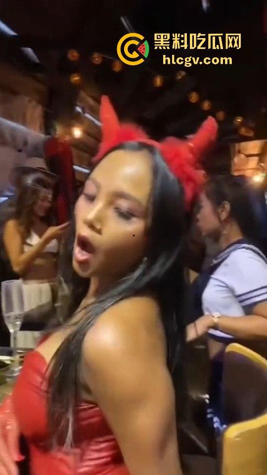 香港兰桂坊万圣节骚翻全场！骚逼骚鸡骚男齐聚，堪称老外的炮窝！-5