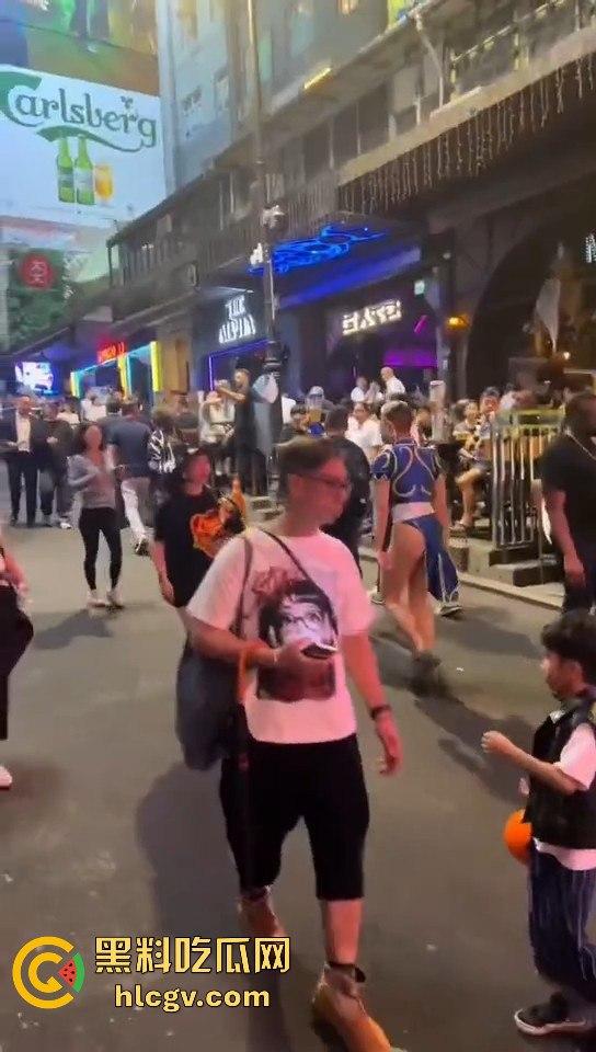 香港兰桂坊万圣节骚翻全场！骚逼骚鸡骚男齐聚，堪称老外的炮窝！-9