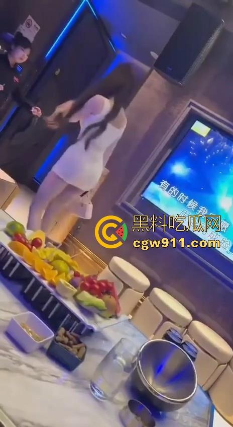 非诚勿扰海选现场!顶级女嘉宾,礼貌入场挑选,颜值身材质量都好高,替瓜友跪求地址!-7