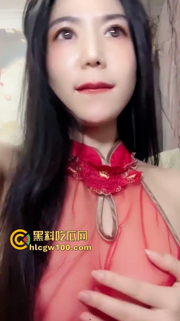 高颜值舞蹈女神【糖宝的糖】情趣展示妖娆火辣身材 后入姿势极致勾引 道具自慰潮喷了！-5