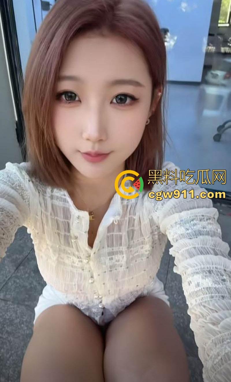 抖音直播做爱？高颜值淫荡骚逼【开心小椰子】直播与男友做爱娇喘，榜一大哥定制剧情淫叫入耳太上头！-3