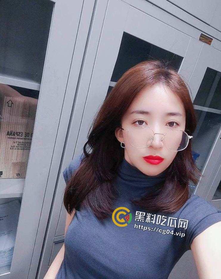 曝光绿茶！ 齐齐哈尔人刘文琪 同居一年榨干数十万 转头就寻新欢 破鞋一个 变态性癖做爱视频被男友曝光-4