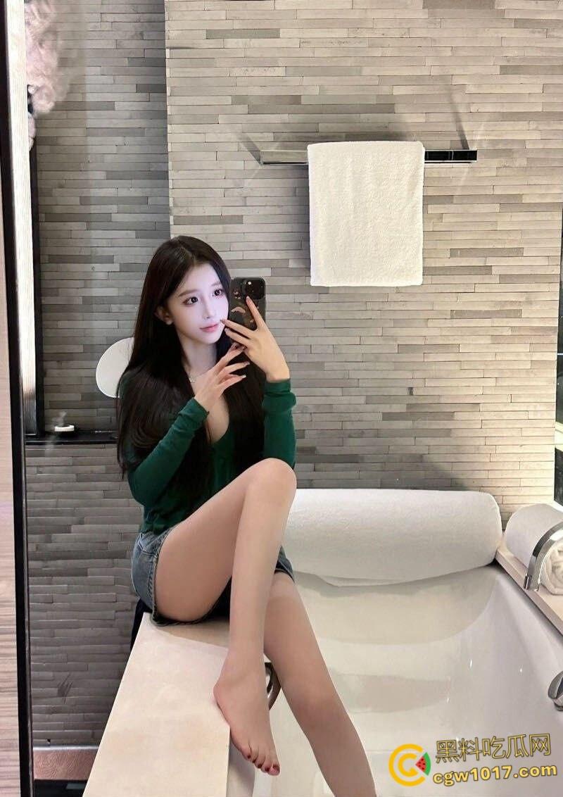 22岁小仙女醉酒一对十群交狂欢，怀孕后不知是谁的娃，道士掷筊算卦定亲爹，精液浴后胎儿认父，简直炸裂三观！-12