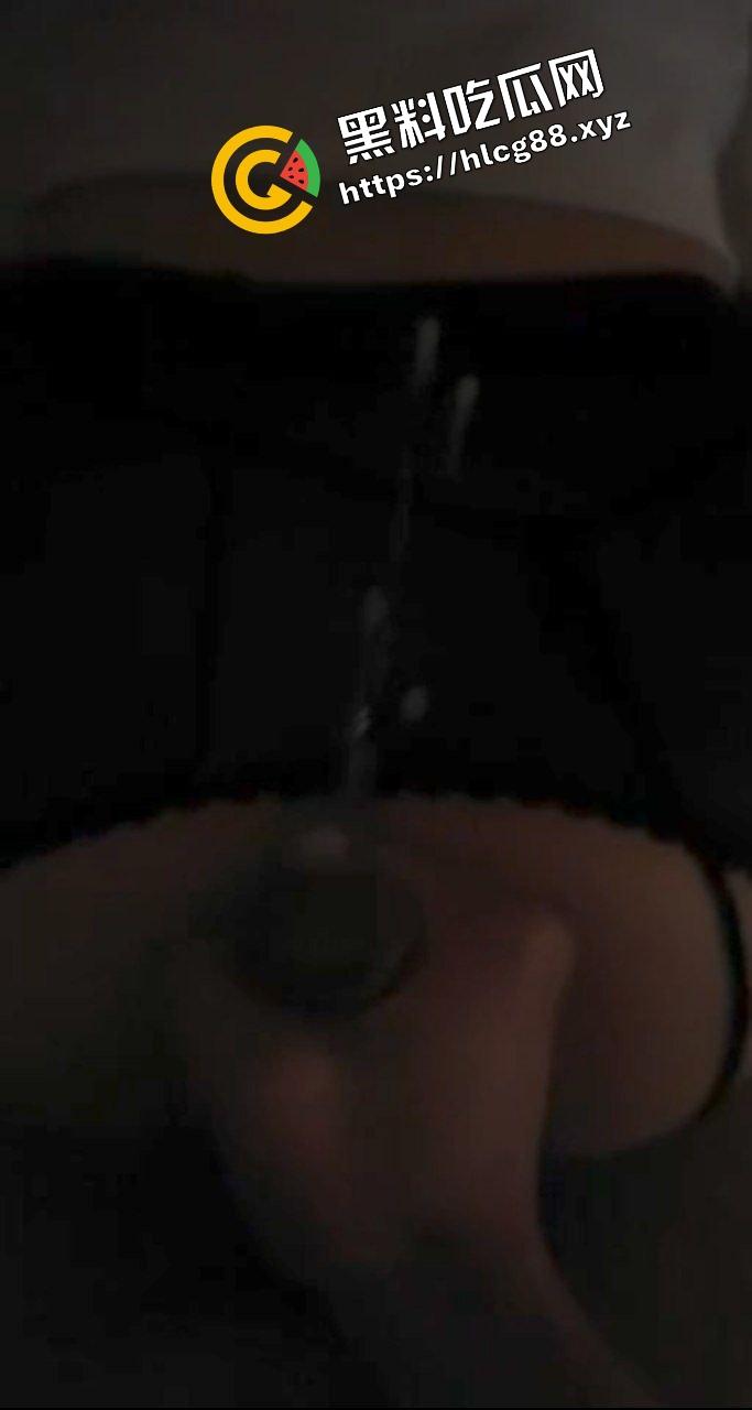 抖音山东女子学院反差婊【极河】身兼数职既是台球媛又是胯下母狗，最爱后入式爆干骚臀！-7