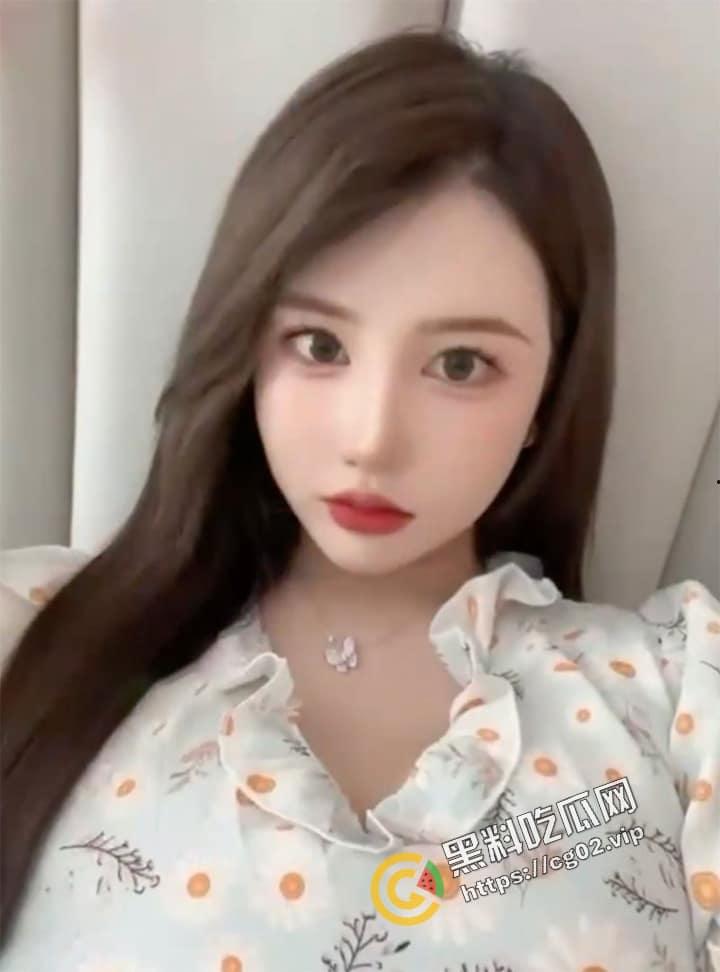 推特网黄 yooheejade 国宝级9分美颜女神  大方露脸 丰满爆乳 满分尤物骚气冲天 露脸私拍合集-2