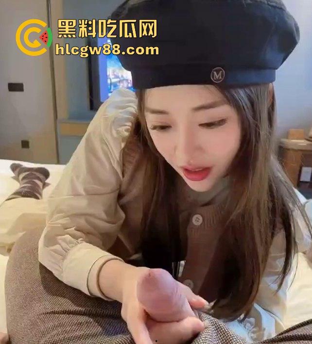 宁波海曙人妻骚妇【许静】精致清纯脸 被曝光大量私密视频 欲求不满的小母狗 曾做过酒吧坐台小姐！-4