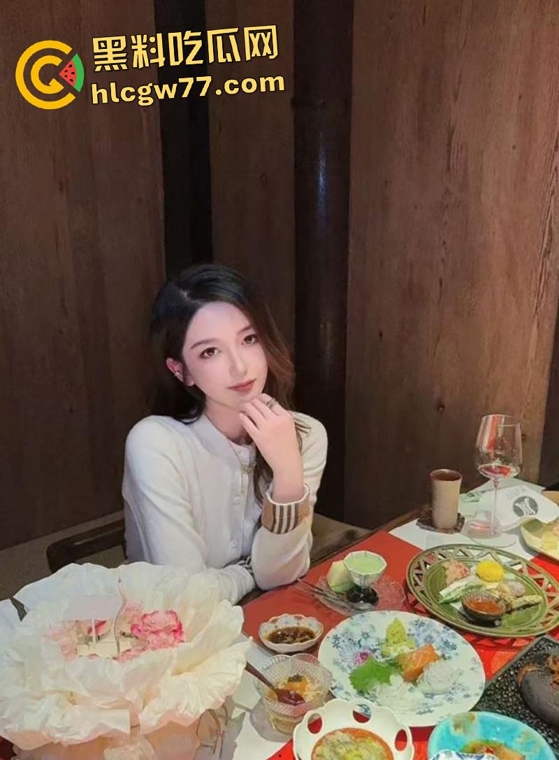 四川成都女主播【高洁】,被金主大价钱包养,不仅颜值高身材更是一流,这身材真让人眼馋!-2