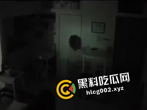 真家里有鬼!日本女子住在陌生男子天花板隔间 吃喝拉撒全靠偷 小日子也太变态了-4