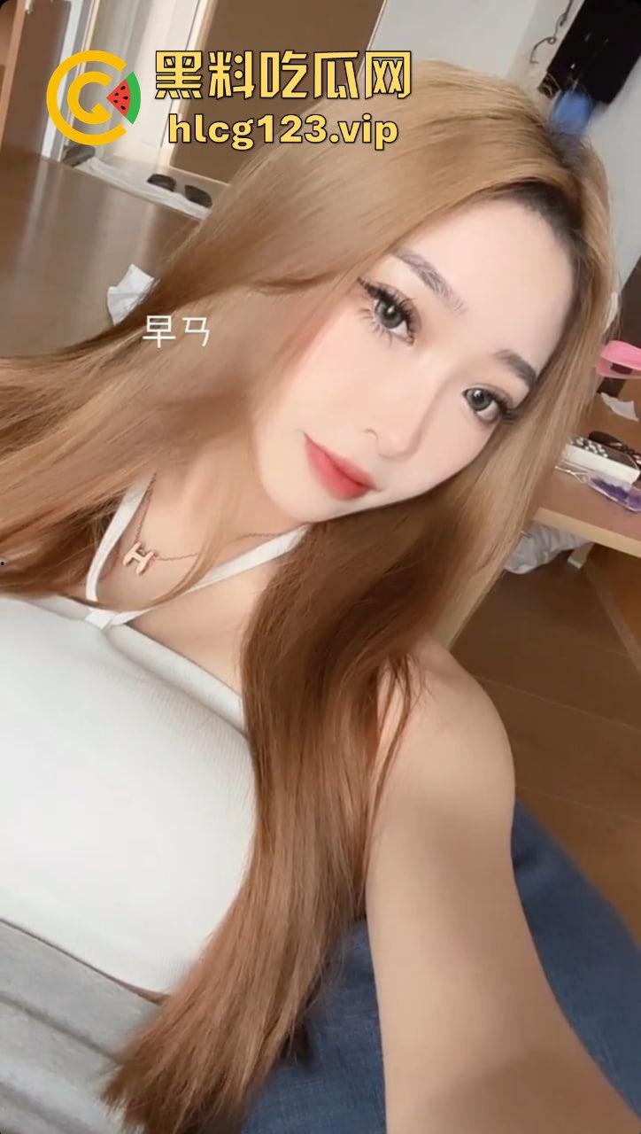 INS湾湾妹陪玩被大哥搞得服服帖帖！骚得不行，身材火辣反差爆表，露脸视频可惜只怼脸照！-8