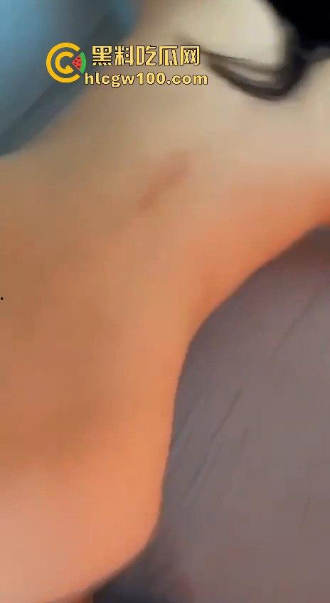 四川大学大二微胖巨乳【吴雪妍】约炮视频曝光,充满诱惑的反差美顶不住!-11