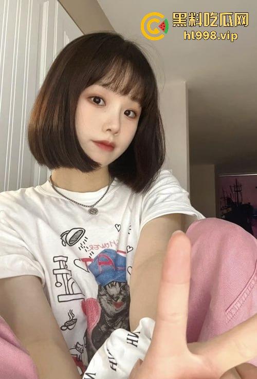 台南应用科技大学00后巨乳反差妹【赵宁】震撼泄密!眼罩手铐激情约啪,结果学长把她当野鸡玩!-2