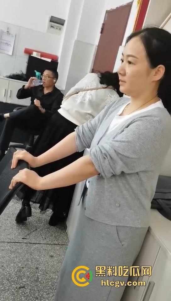 宜宾江安教师事件闹大!县政府限制老师自由,管教书的,放任直播傻逼?-4