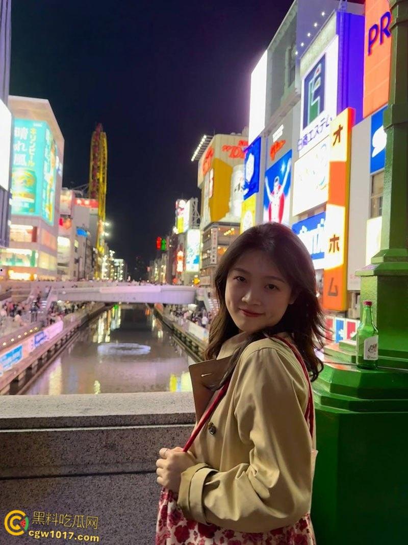 日本留学生【陈清怡】曲线玲珑美乳饱满，口技高超吞吐拉丝，翘臀圆润后入爆操，臀浪翻天！-1