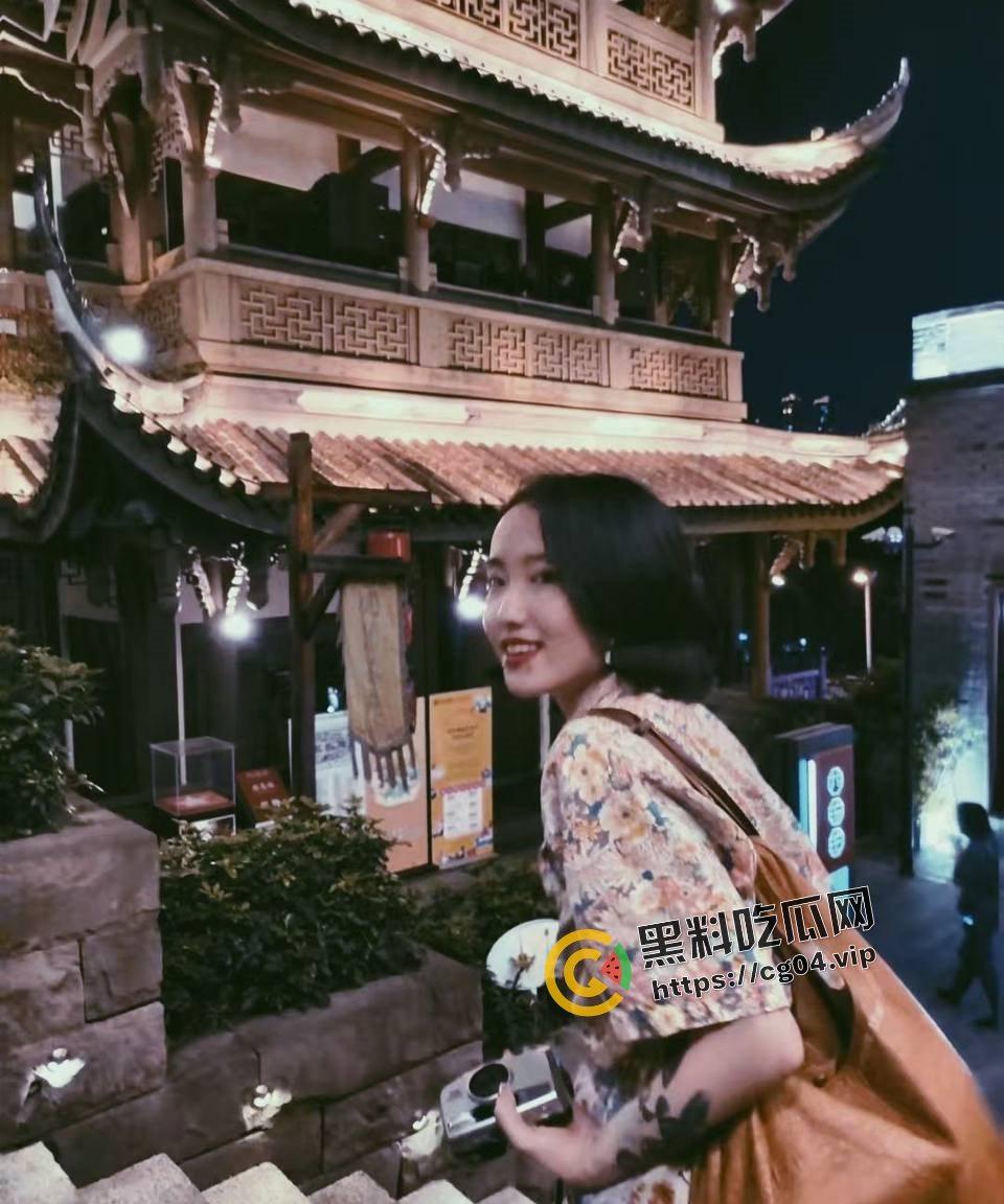 西安音乐学院【马雨宣】裸贷 被调教 成为大哥的母狗 喝尿 舔马桶 高度开发-2