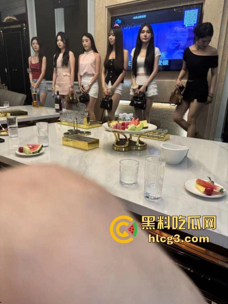 不羡鸳鸯不羡仙 就羡慕富哥每一天！上海最棒的夜生活娱乐场所堪称男人的天堂！-3