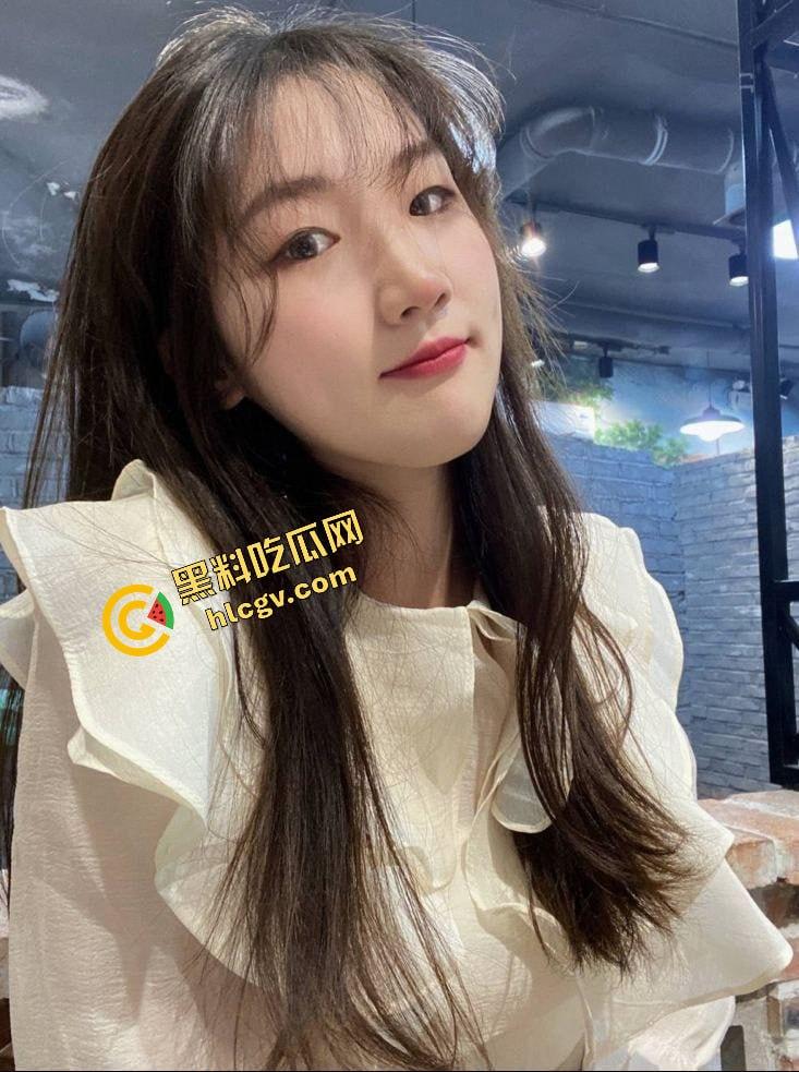 贵州遵义医科大学反差女大『唐艳梅』脸长得骚床上更骚 校外约炮单男赚钱 独家曝光流出!-3