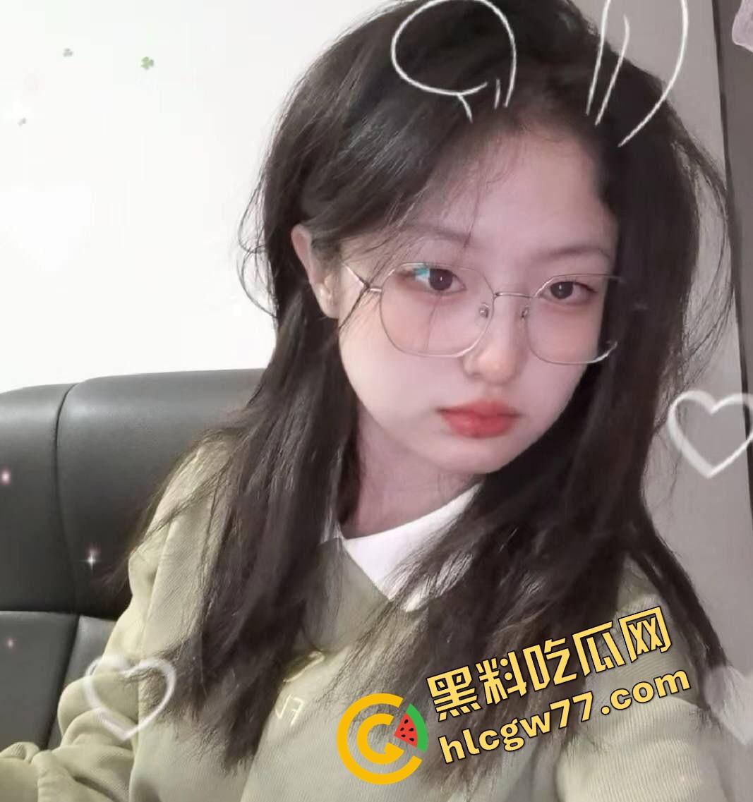 崩坏眼镜娘!东北理工骚木耳学妹『林晴雪』网恋调教骚到主动掰黑木耳自慰,根本不是口嗨是真发情!-3