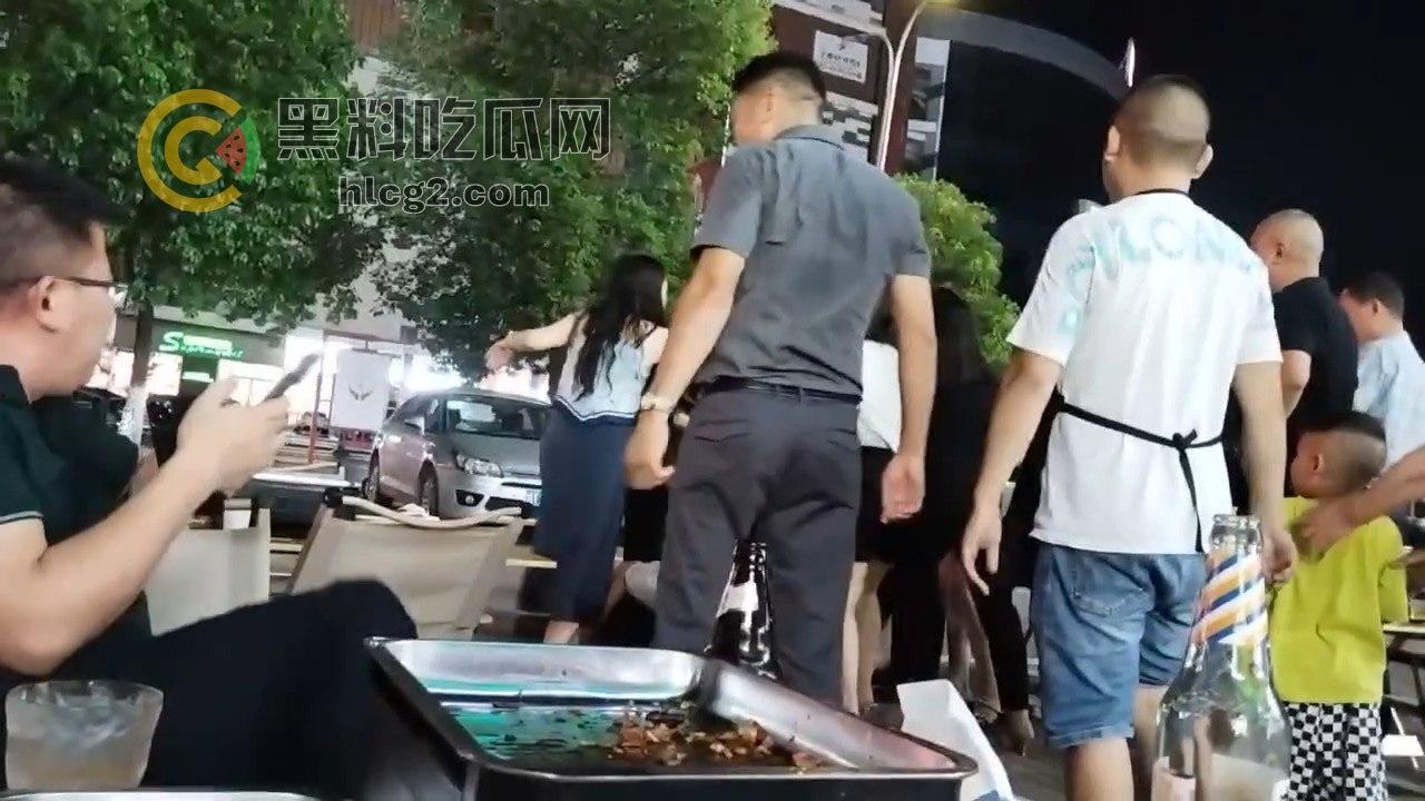 成都市惊爆丑闻！原配被小三暴打，老公竟然助纣为虐，家庭伦理剧原来如此狗血！-1