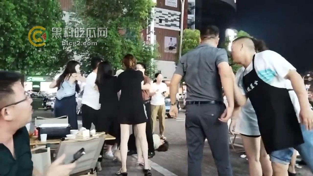 成都市惊爆丑闻！原配被小三暴打，老公竟然助纣为虐，家庭伦理剧原来如此狗血！-3