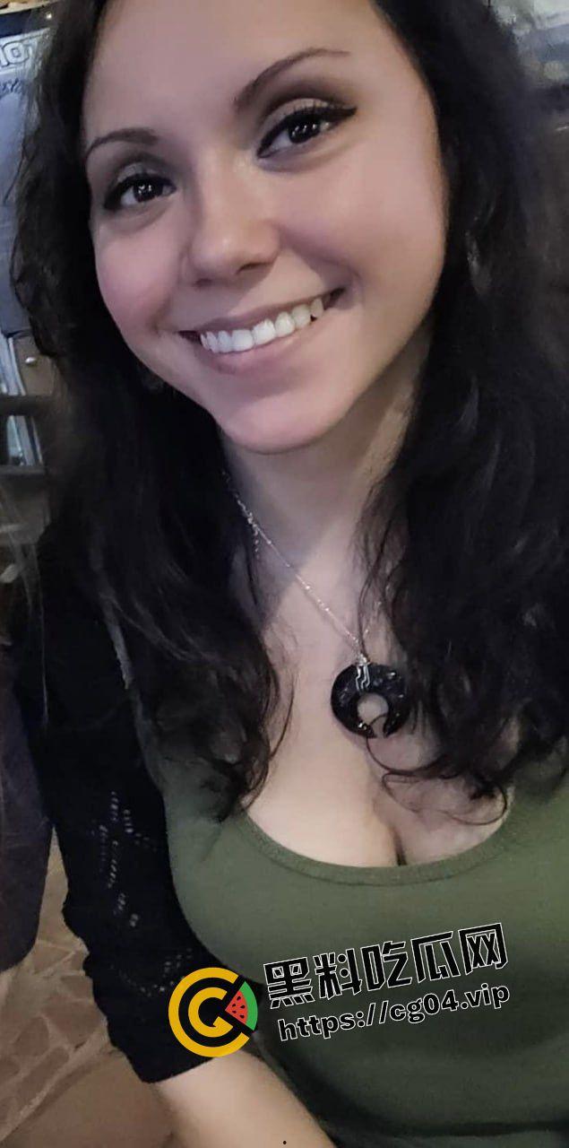 来看看俺们伦敦这嘎达的反差婊!表面有多正经 背地里就有多骚 这就叫老伦敦人的地道儿-3