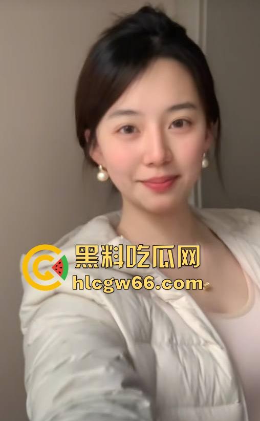 抖音极品巨乳【兔子小笨蛋】清纯甜妹人设彻底崩塌 私下约会榜一金主被曝 十足的巨乳反差母狗!-7