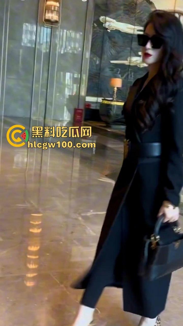 那些年错过的少女如今已成骚妇 当年得不到现在求着操 各地风骚淫妇卖逼出轨调教合集强势流出!-6