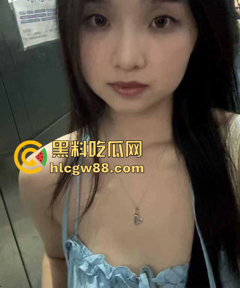 中国传媒大学【白洁】研究生情侣性爱视频曝光 各种舔屌卖骚 无套做爱中出 反差感爆棚!-2