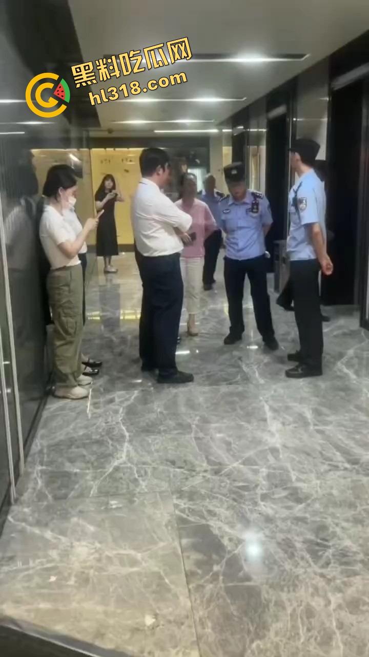 广州知名连锁靓家居创始人顶不住债务压力跳楼,家装大佬一夜崩盘,朋友圈刷屏全是唏嘘!-5