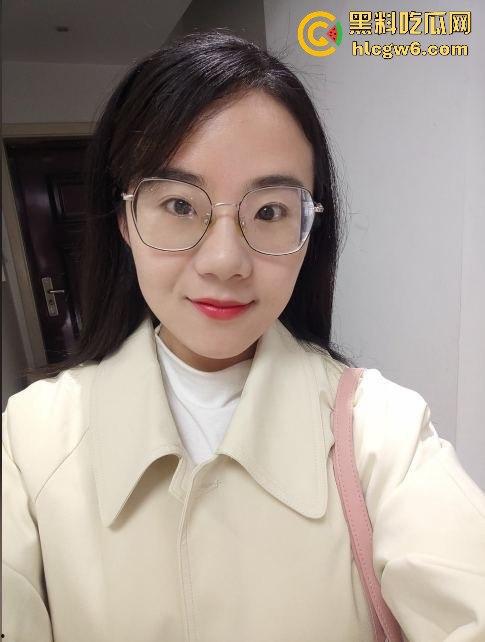 张家界第一人民医院护士【张婉婷】 分手后惨遭渣男无情曝光，极致反差的乖乖女！！-6