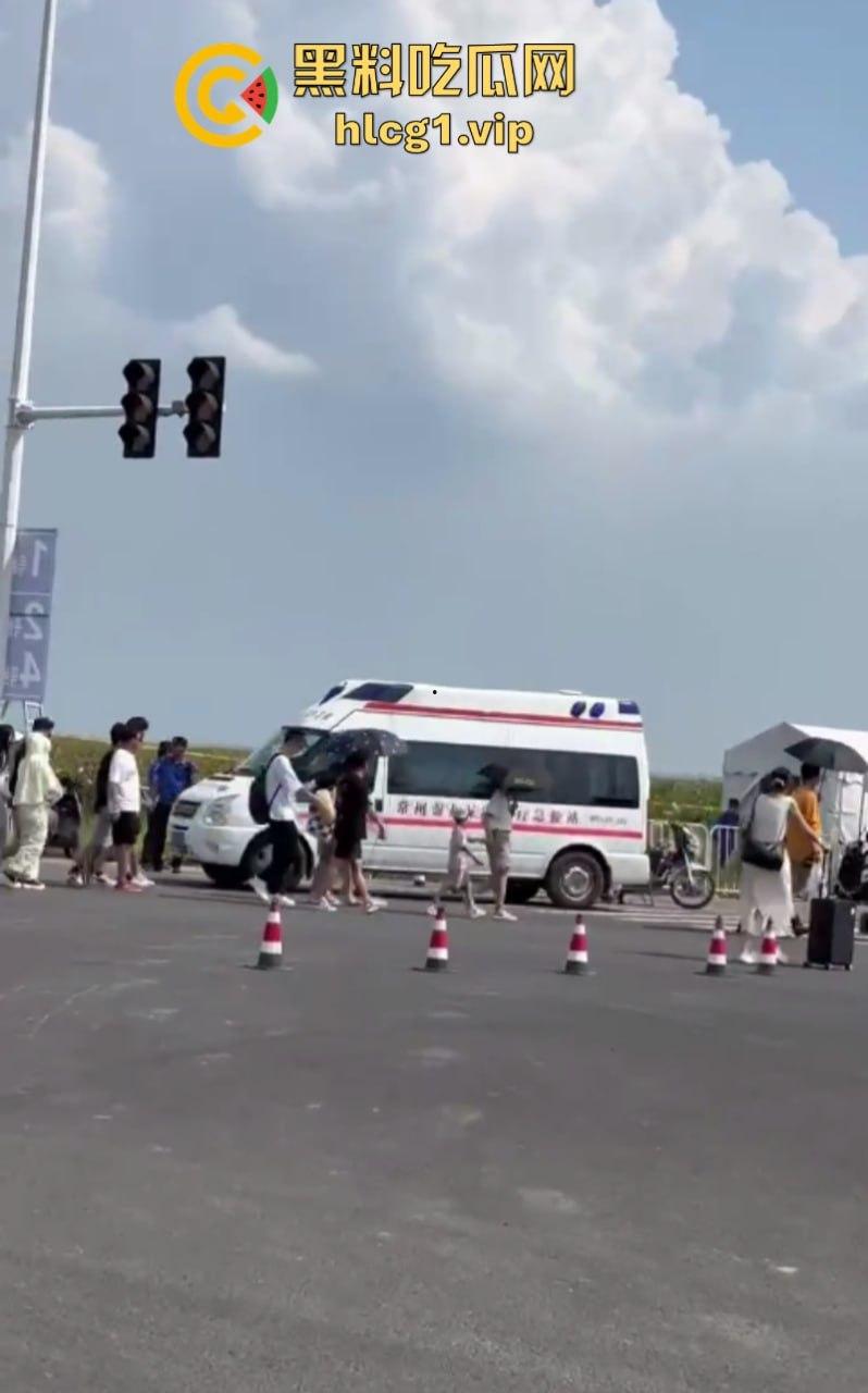 管杀不管埋啊!常州长荡湖芒禾音乐节 真是花钱找罪受 物价超贵还有人摔骨折!-10