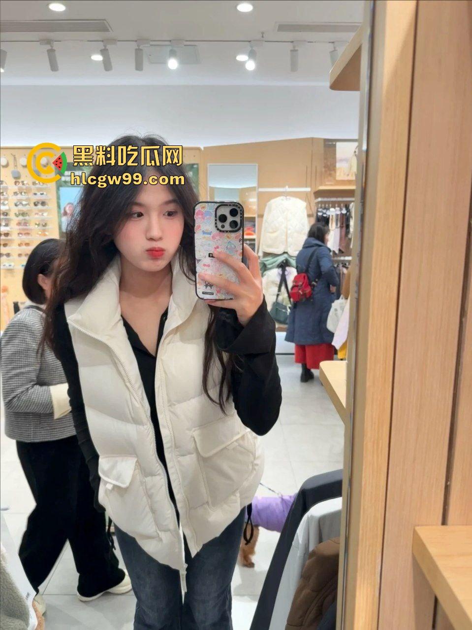 抖音甜御反差婊骚货,抖音线上私信约炮单男,线下面基至酒店黑丝暴力后怼骚逼!独家流出!-4