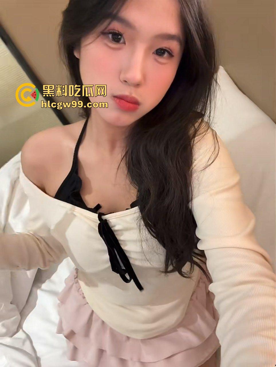 抖音甜御反差婊骚货,抖音线上私信约炮单男,线下面基至酒店黑丝暴力后怼骚逼!独家流出!-5