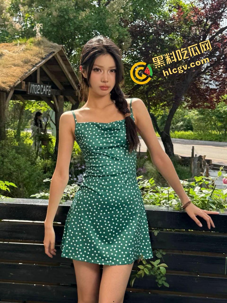 抖音陕西混血骚鸡『HELLO小雨』与榜一大哥开房操逼 性爱视频惨遭泄密 独家流出!-4