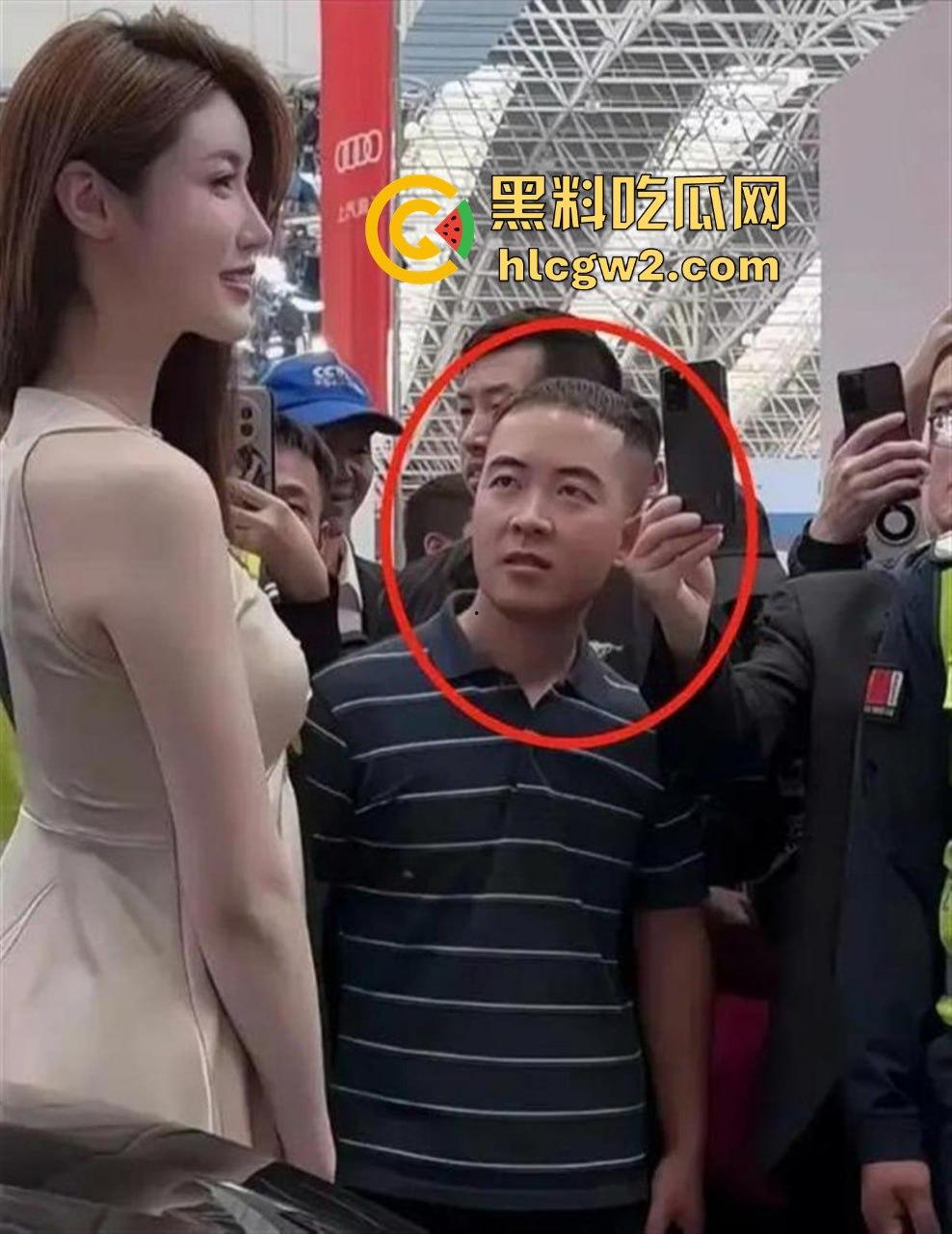 火遍全网的骚眼神大师【条纹哥】封号 一个纯粹色到骨子里的人 低级趣味的神话落幕 纯粹骚气永留人间!-14