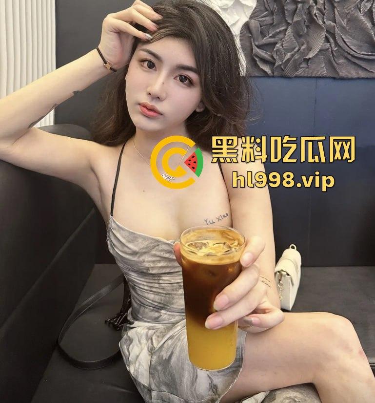 长沙海底捞TS女战神『尤物姜颜』黑料大爆发!推特3P视频被扒,纹身对上实锤,科技大奶原形毕露!-19