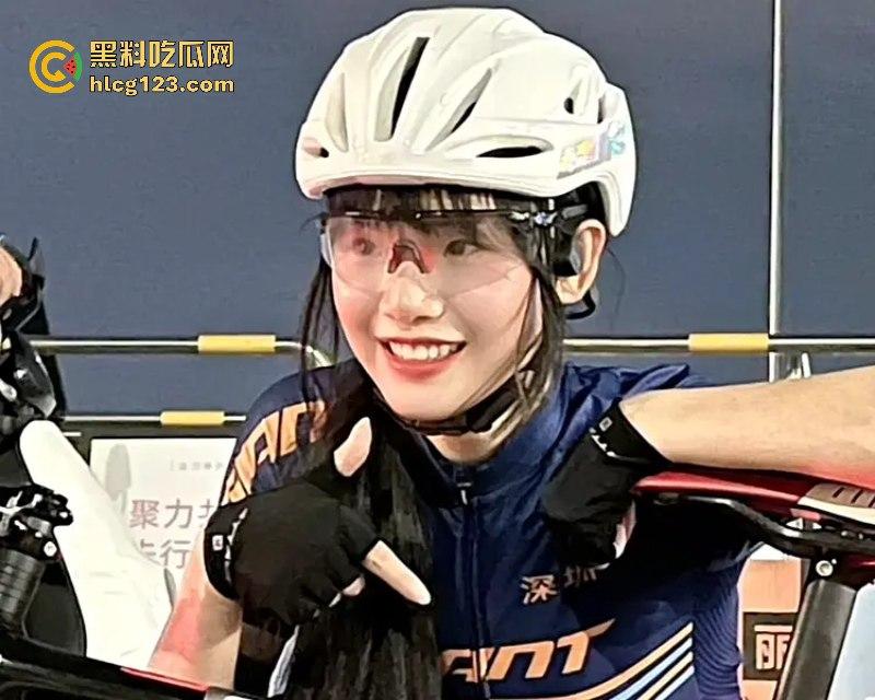 31岁单车网红“海莉子”车祸去世 现场曝光太惨烈 配乐一语成谶-15