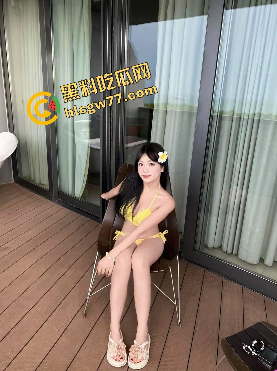 西安女大学生『希昭』私密照流出,室外露出成瘾,蜜桃臀主动无套上位,母狗潜质爆棚!-10