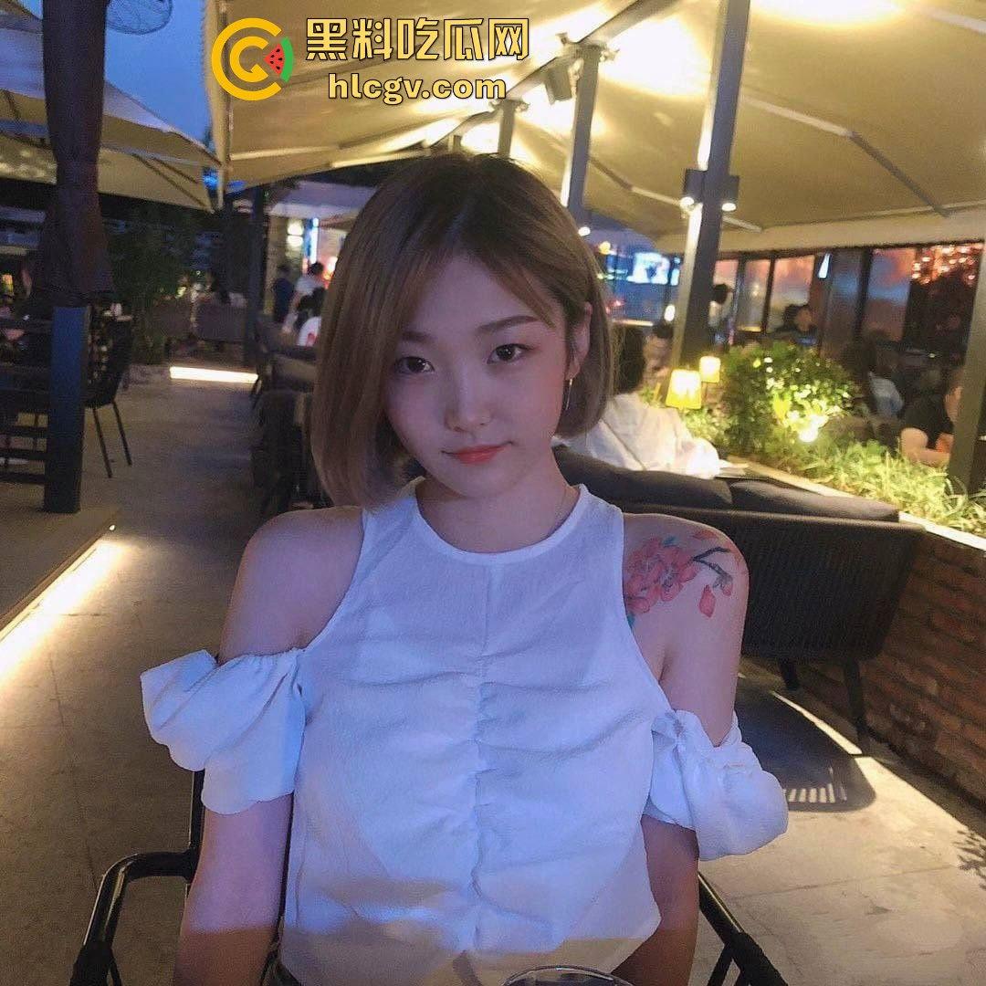 上海富家千金【卢诗桃】遭渣男坑惨！手后被曝光，优雅妹子栽在渣男手里丢钱又丢人！-2