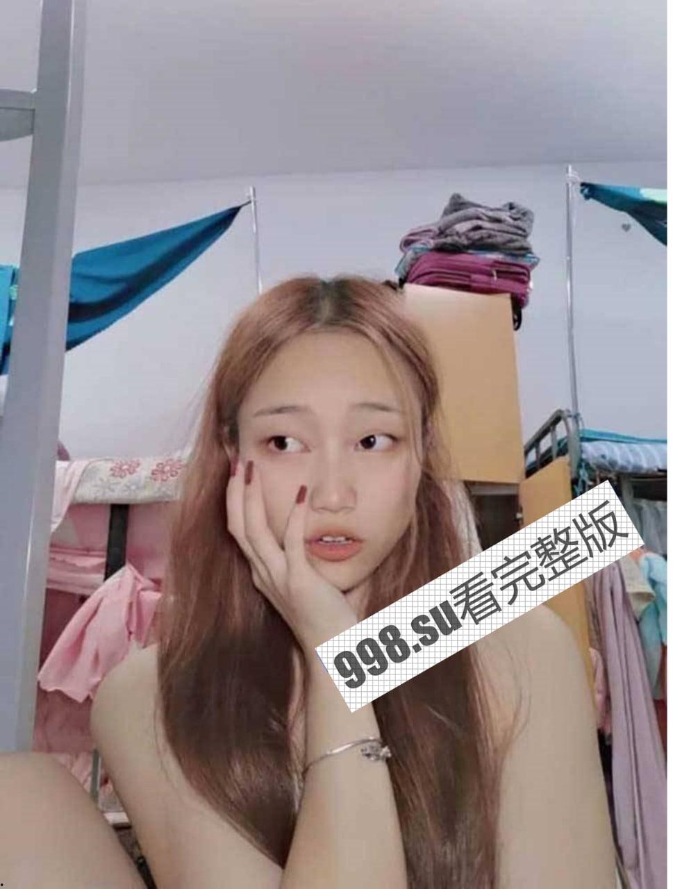 网盘泄密！贵州医科大 高楚洁 和男友啪啪视频流出 后入骑乘丰满肥臀-3