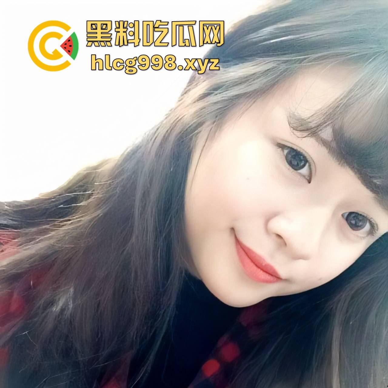 山东临沂罗庄的熟人妻李秀平,跟闺蜜酒店开房狂欢,粉鲍黑逼撅着翘,吃鸡巴像吸牛奶!-4